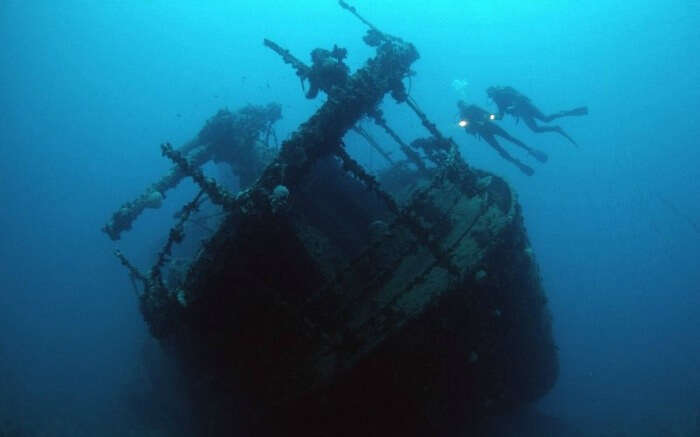 A shipwreck at the bottom of the sea around Egypt