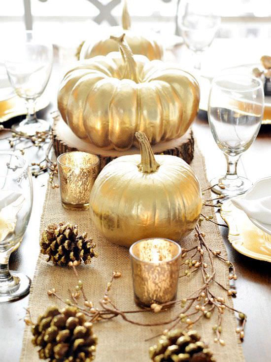 Harvest-inspired Thanksgiving Table Decor: Pumpkins, Pears, and Autumn Accents