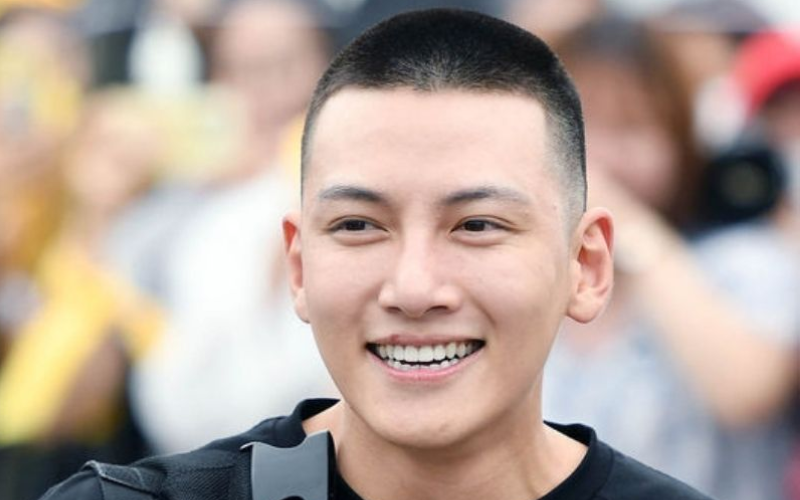 Tóc nam đẹp buộc