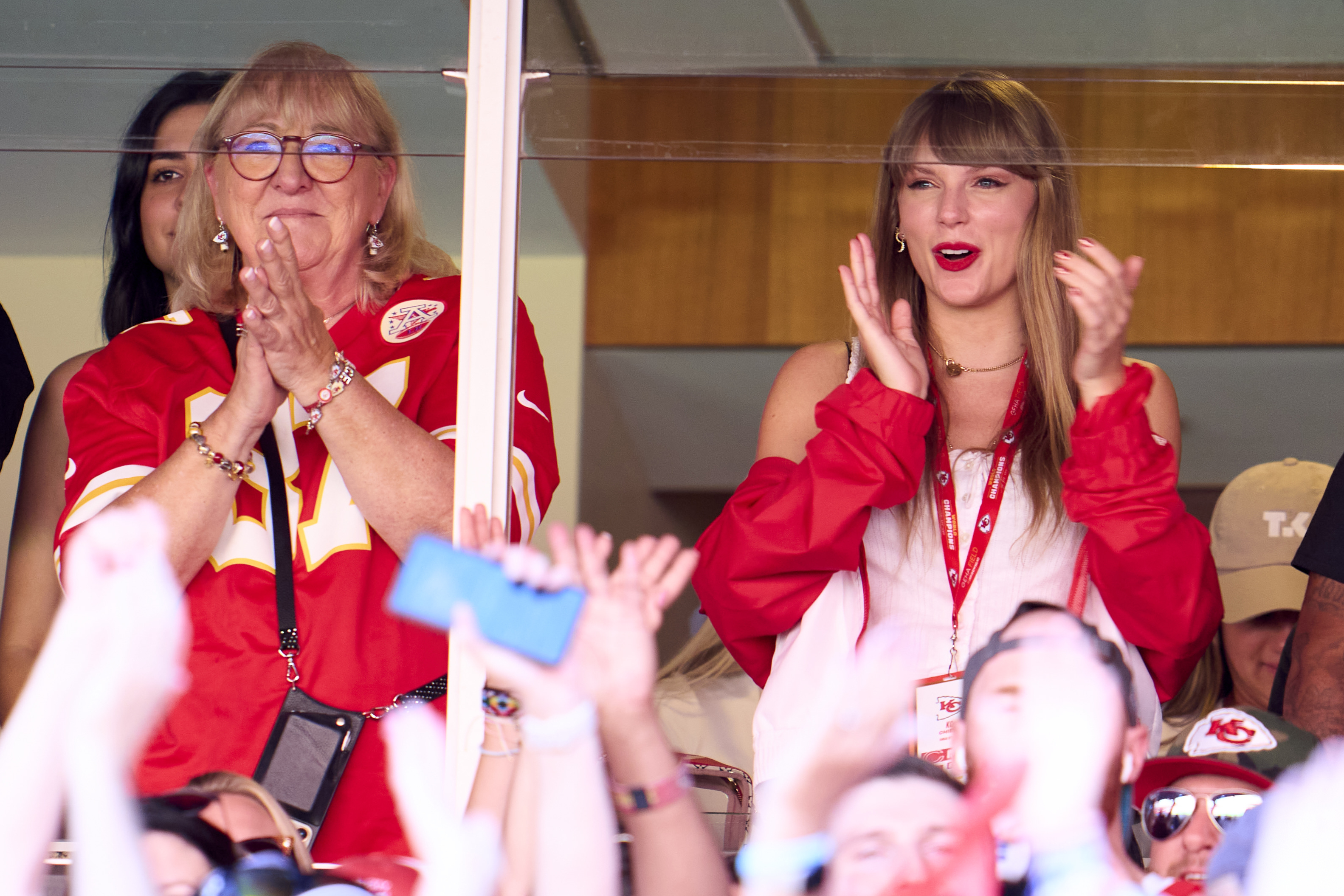 Taylor Swift Attended Chiefs Games Before Travis Public Romance