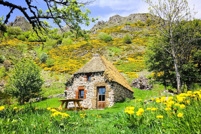 Thatched Cottage In The Hills