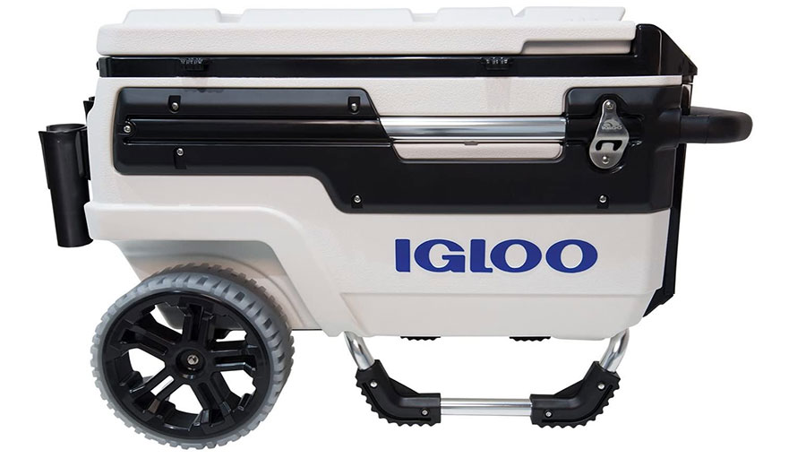 The Ultimate Guide to Finding the Best Wheeled Cooler for the Beach: Uncovering the Top 6 Rolling Coolers for 2023