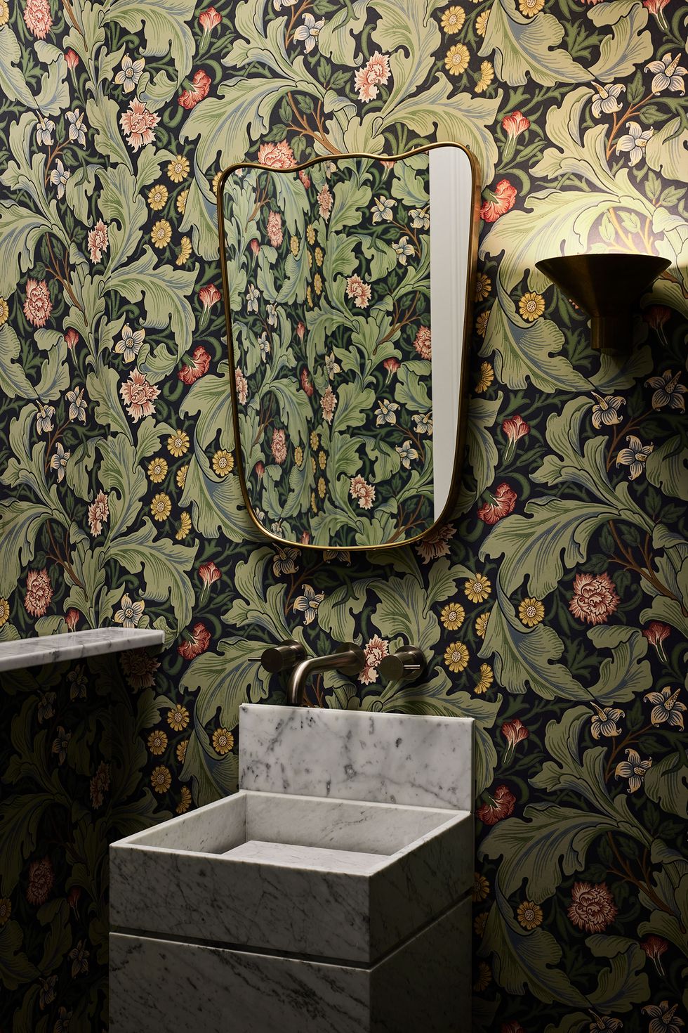Transforming Your Bathroom: Creative and Stylish Decor Ideas