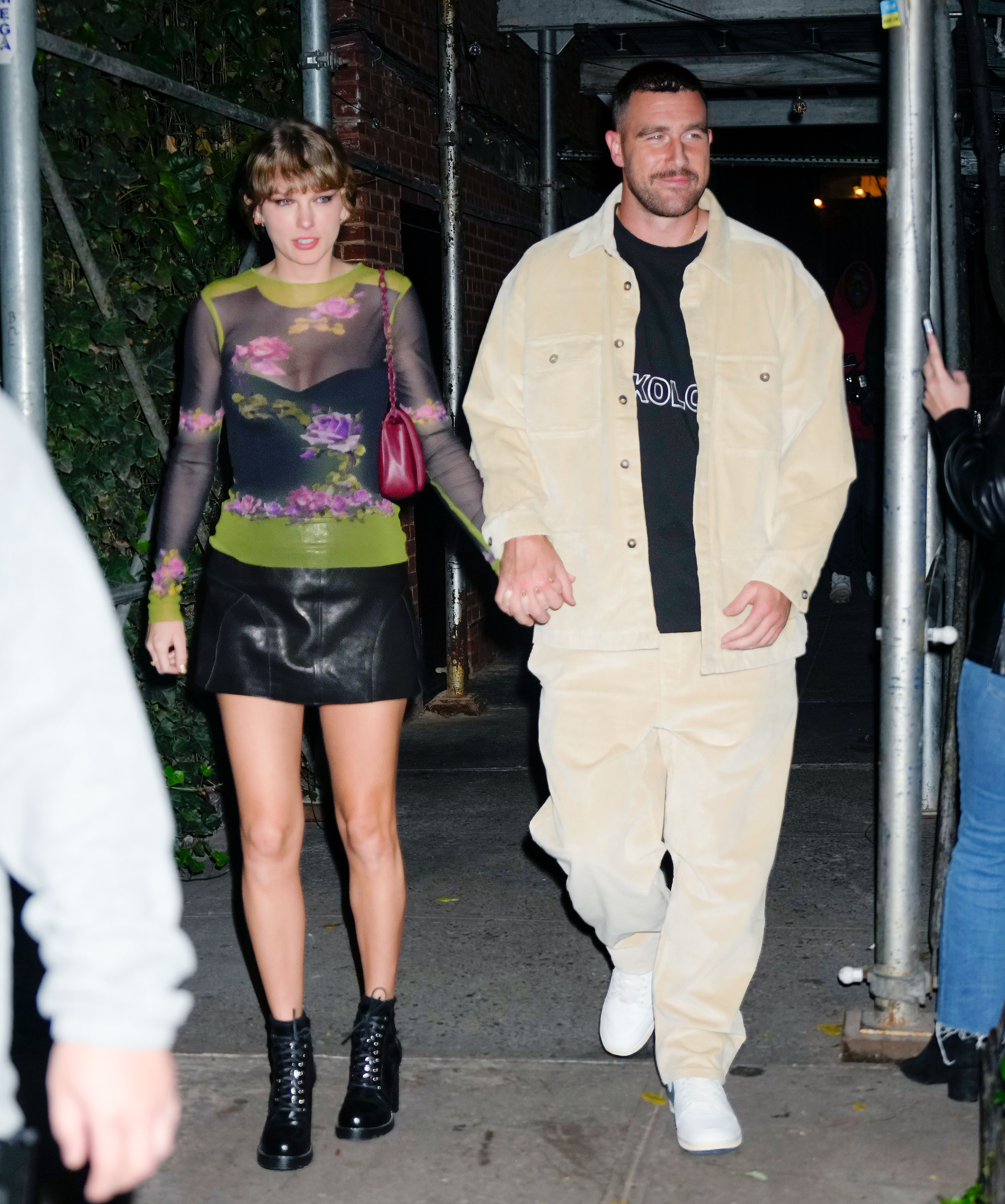 Travis Kelce and Taylor Swift Were 'Kissing Throughout the Night' at ‘SNL’ Afterparty