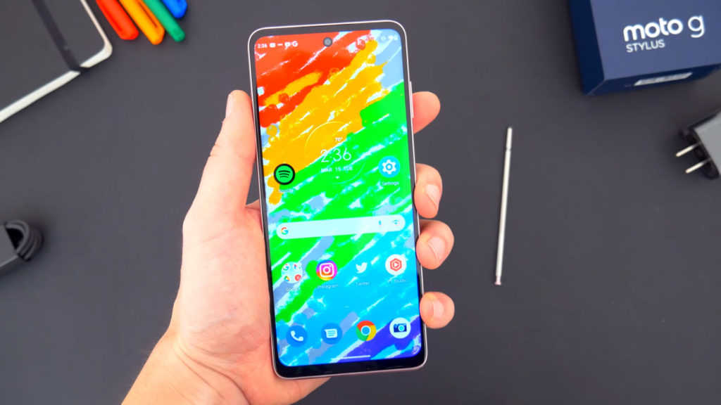 What Software Does The Moto G Stylus Use?