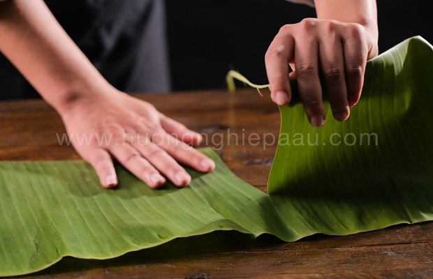 chia lá chuá»i thà nh miếng nhá»