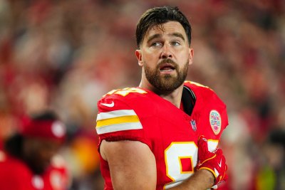 travis kelce retirement